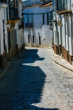 Carmona İspanya 14 Temmuz 2021 'de Carmona' da Avrupa 'nın Parlak Yıldızı olarak adlandırılan dar ve dolambaçlı bir Arap yerleşimi sizi uzak bir geçmişe götürecek.