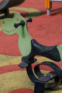 Carmona İspanya 16 Temmuz 2021 'de eski Carmona şehrinde Avrupa' nın Parlak Yıldızı olarak adlandırılan oyun parkında şehir tipik bir dar ve dolambaçlı Arap yerleşimi sergiliyor.