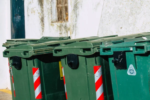 Carmona Spanien Juli 2021 Müllcontainer Den Straßen Von Carmona Genannt — Stockfoto