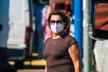 Carmona İspanya 19 Temmuz 2021 Coronavirus salgını sırasında İspanya 'da maske takmak zorunludur.