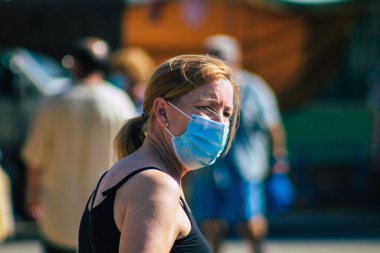 Carmona İspanya 19 Temmuz 2021 Coronavirus salgını sırasında İspanya 'da maske takmak zorunludur.