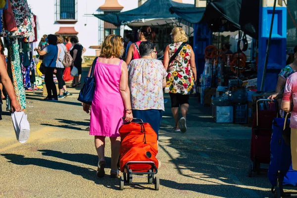 Carmona Španělsko Červenec 2021 Neidentifikovaní Španělé Obličejovou Maskou Nakupování Místním — Stock fotografie