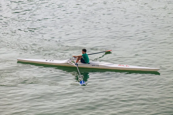 Seville Spain July 2021 Unidentified People Rowing Guadalquivir River Crosses — Stock Photo, Image