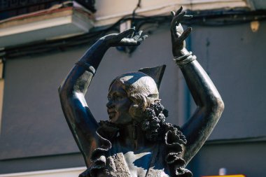 Seville İspanya 23 Temmuz 2021 'de Sevilla, İspanya' nın güneyinde, sembolik bir şehir ve Endülüs Bölgesi 'nin başkenti olan Sevilla sokaklarına parketti.