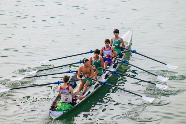 Seville Spain July 2021 Unidentified People Rowing Guadalquivir River Crosses — Zdjęcie stockowe