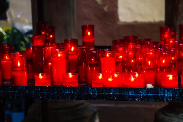 Seville Spain July 2021 Red Candles Church Seville Believers Light — Stock Photo, Image