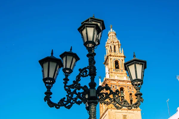 Carmona Espanha Julho 2021 Lâmpada Rua Nas Ruas Estreitas Cidade — Fotografia de Stock