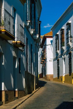 Carmona İspanya 26 Temmuz 2021 'de Carmona' da Avrupa 'nın Parlak Yıldızı olarak adlandırılan dar ve dolambaçlı bir Arap yerleşimi sizi uzak bir geçmişe götürecek.