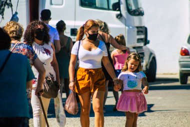 Carmona İspanya 26 Temmuz 2021 Coronavirus salgını sırasında İspanya 'da maske takmak zorunludur.