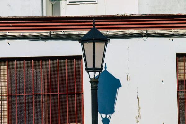 Carmona España Julio 2021 Lámpara Calle Las Calles Estrechas Ciudad —  Fotos de Stock