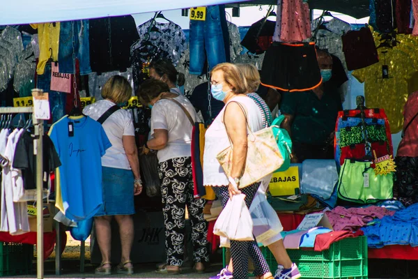 Carmona Spanien Juli 2021 Unbekannte Spanier Mit Mundschutz Kaufen Während — Stockfoto