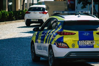 Carmona İspanya 28 Temmuz 2021 Coronavirus salgını sırasında İspanya 'da devriye gezen yerel polis arabası