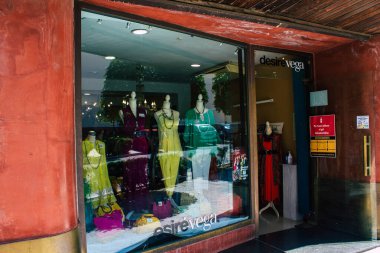 Carmona İspanya 30 Temmuz 2021 Avrupa 'nın Parlak Yıldızı adlı Carmona şehrinde şehir tipik bir dar ve dolambaçlı Arap yerleşimi sergiliyor.