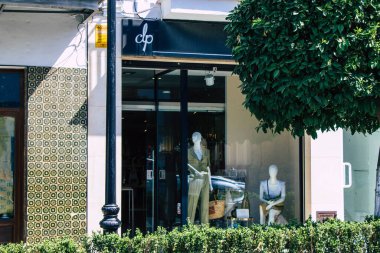 Carmona İspanya 30 Temmuz 2021 Avrupa 'nın Parlak Yıldızı adlı Carmona şehrinde şehir tipik bir dar ve dolambaçlı Arap yerleşimi sergiliyor.