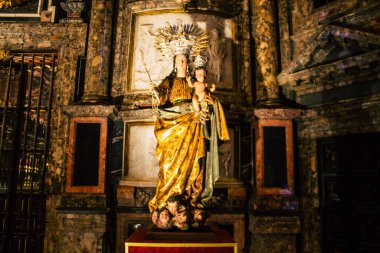 Seville İspanya 10 Ağustos 2021 Santa Maria de Sevilla 'daki Aziz Metropolitan ve Patriksel Katedrali dünyanın en büyük Gotik katedrali.