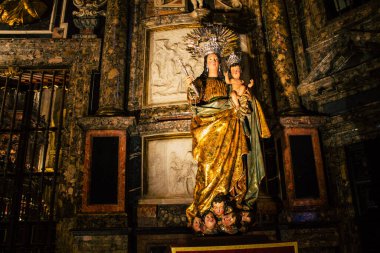 Seville İspanya 10 Ağustos 2021 Santa Maria de Sevilla 'daki Aziz Metropolitan ve Patriksel Katedrali dünyanın en büyük Gotik katedrali.