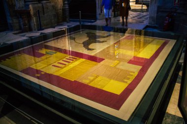 Seville İspanya 10 Ağustos 2021 Santa Maria de Sevilla 'daki Aziz Metropolitan ve Patriksel Katedrali dünyanın en büyük Gotik katedrali.