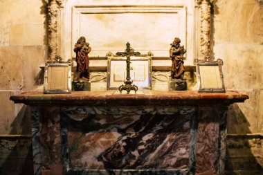 Seville İspanya 10 Ağustos 2021 Santa Mara de Seville 'deki Aziz Metropolitan ve Patriklik Katedrali dünyanın en büyük Gotik katedrali.