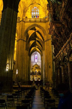 Seville İspanya 10 Ağustos 2021 Santa Mara de Seville 'deki Aziz Metropolitan ve Patriklik Katedrali dünyanın en büyük Gotik katedrali.