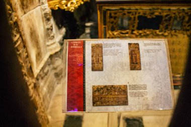 Seville İspanya 10 Ağustos 2021 Santa Mara de Seville 'deki Aziz Metropolitan ve Patriklik Katedrali dünyanın en büyük Gotik katedrali.