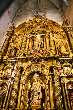 Seville İspanya 10 Ağustos 2021 Santa Mara de Seville 'deki Aziz Metropolitan ve Patriklik Katedrali dünyanın en büyük Gotik katedrali.