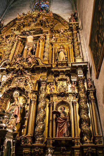セビリアスペイン2021年8月10日サンタ マーラ セビリア大聖堂と大聖堂教会の中で 世界最大のゴシック様式の大聖堂です — ストック写真