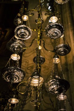 Seville İspanya 10 Ağustos 2021 Santa Maria de Sevilla 'daki Aziz Metropolitan ve Patriksel Katedrali dünyanın en büyük Gotik katedrali.