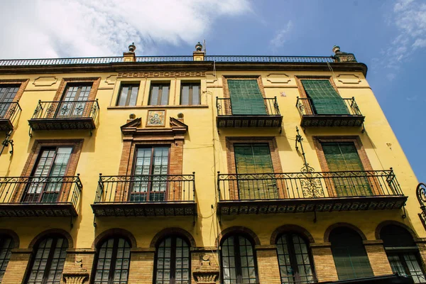 Sevilha Espanha Agosto 2021 Fachada Edifício Nas Ruas Sevilha Cidade — Fotografia de Stock