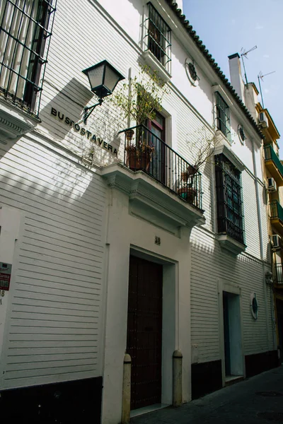 스페인 세비야 2021 스페인 남부의 상징적 안달루시아 세비야의 거리에 건물의 — 스톡 사진