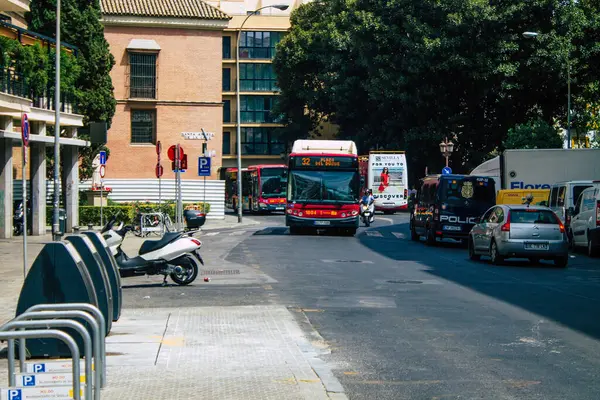 Sevilha Espanha Agosto 2021 Ônibus Pelas Ruas Sevilha Durante Surto — Fotografia de Stock