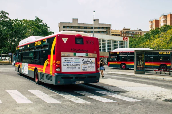 Іспанія Серпня 2021 Року Автобус Проїхав Вулицями Севільї Під Час — стокове фото