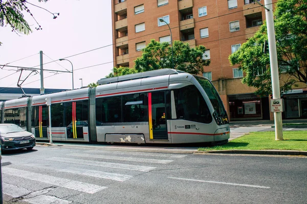 Севилья Испания Августа 2021 Года Современный Электрический Трамвай Пассажиров Прокатившихся — стоковое фото