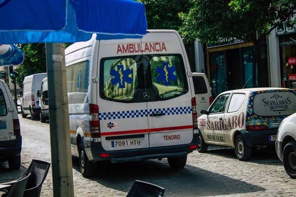 Siviglia Spagna Agosto 2021 Ambulanza Guida Strade Siviglia Durante Epidemia — Foto Stock