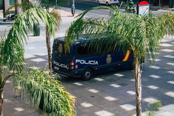 2021年8月11日西班牙塞维利亚爆发袭击西班牙期间 塞维利亚街上的警车巡逻 — 图库照片