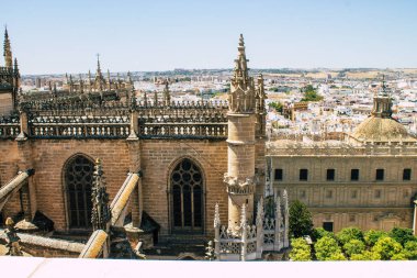 Seville İspanya 10 Ağustos 2021 Sevilla Metropolitan ve Patriksel Katedrali dünyanın en büyük Gotik katedralidir.