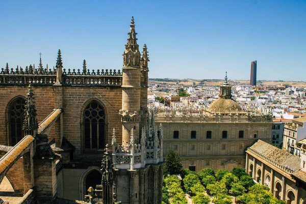 Seville İspanya 10 Ağustos 2021 Sevilla Metropolitan ve Patriksel Katedrali dünyanın en büyük Gotik katedralidir.