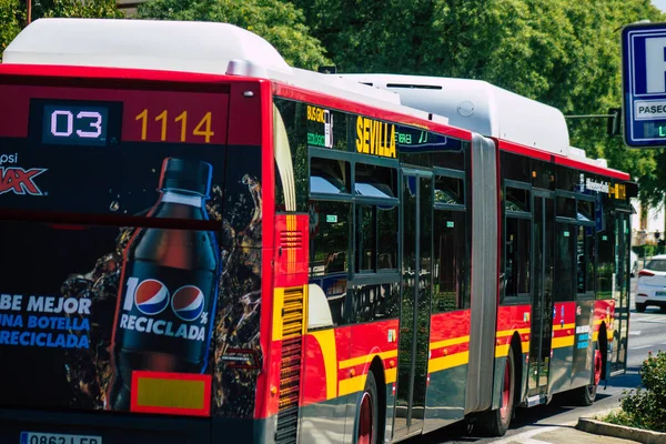 Sevilla España Agosto 2021 Autobús Que Circula Por Las Calles — Foto de Stock