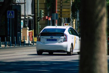 Sevilla İspanya 21 Ağustos 2021 Sevilla caddelerinde Coronavirus salgını sırasında İspanya 'ya maske takarak gitmek zorunludur.