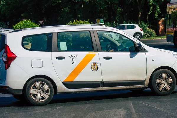 Sevilla Spanien August 2021 Taxi Fahren Durch Die Straßen Von — Stockfoto