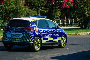 İspanya Koronavirüs salgını sırasında Sevilla sokaklarında devriye gezen 21 Ağustos 2021