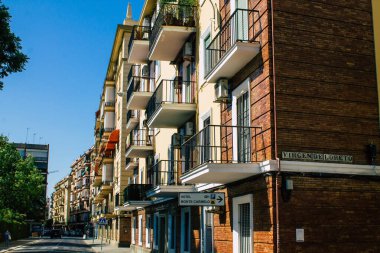 Seville İspanya 21 Ağustos 2021 İspanya 'nın güneyinde, sembolik şehir ve Endülüs Bölgesi' nin başkenti Sevilla şehrinde yer alan bina.