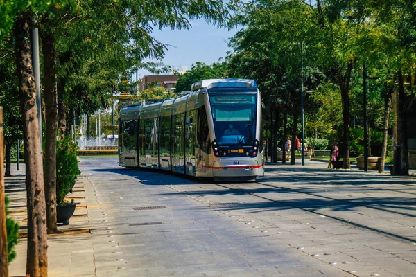 Sevilla España Agosto 2021 Moderno Tranvía Eléctrico Para Pasajeros Que — Foto de Stock