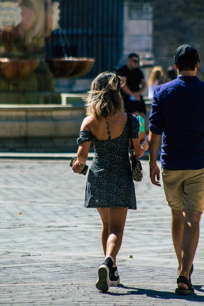 Sevilha Espanha Agosto 2021 Passeio Pedestre Pelas Ruas Sevilha Durante — Fotografia de Stock