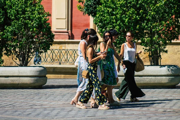 Sevilla Španělsko Srpna 2021 Procházka Chodci Ulicích Sevilly Během Epidemie — Stock fotografie