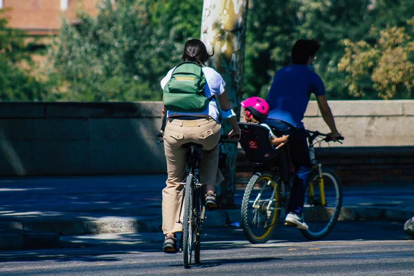 Séville Espagne Août 2021 Les Gens Roulent Vélo Dans Les — Photo