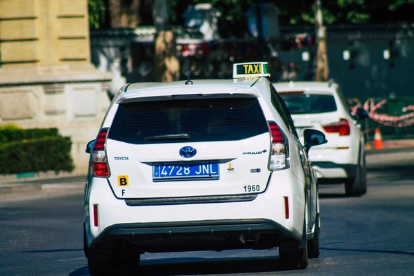 Іспанія Вересня 2021 Року Таксі Їхав Вулицями Севільї Під Час — стокове фото