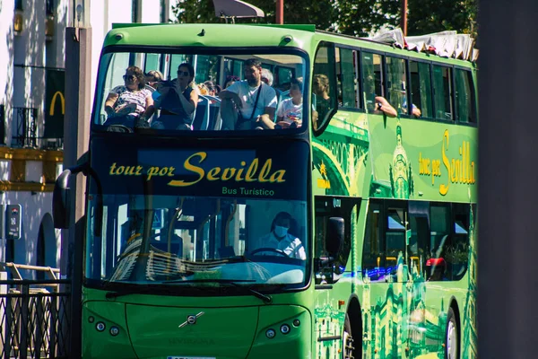 Sevilla España Septiembre 2021 Autobús Turístico Que Circula Por Las —  Fotos de Stock
