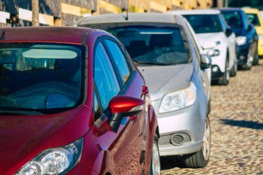 Seville İspanya Eylül 04, 2021 Sevilla caddelerine park edilmiş sembolik bir şehir ve İspanya 'nın güneyindeki Endülüs Bölgesi' nin başkenti.