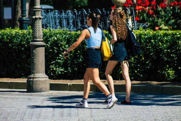 Sevilla España Septiembre 2021 Los Peatones Caminan Por Calle Durante — Foto de Stock