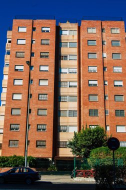 Seville İspanya 4 Eylül 2021 İspanya 'nın güneyinde, sembolik şehir ve Endülüs Bölgesi' nin başkenti Sevilla şehrinde yer alan bina.